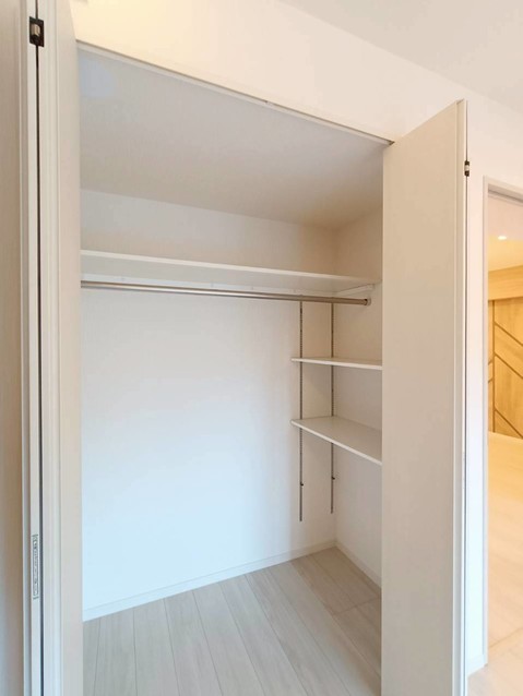 apartment 埼玉県三郷市彦成３丁目207-3