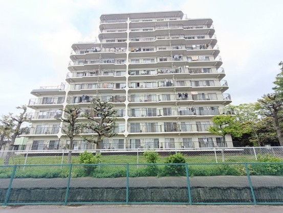 apartment 埼玉県三郷市彦成３丁目207-3