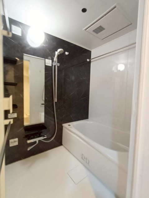 apartment 埼玉県三郷市彦成３丁目207-3