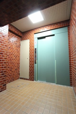 apartment 埼玉県三郷市新和５丁目
地図を見る
