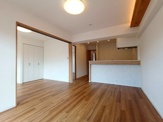 apartment 埼玉県三郷市新和５丁目
地図を見る