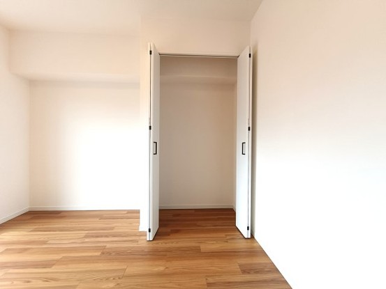apartment 埼玉県三郷市新和５丁目
地図を見る