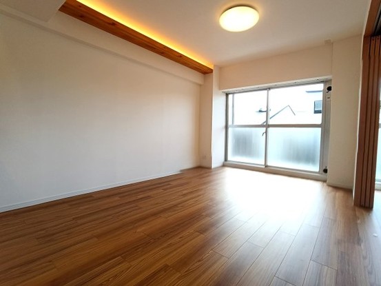 apartment 埼玉県三郷市新和５丁目
地図を見る