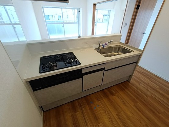 apartment 埼玉県三郷市新和５丁目
地図を見る