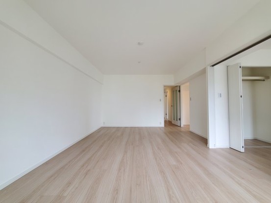 apartment 埼玉県三郷市さつき平１丁目
地図を見る