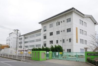 apartment 埼玉県三郷市さつき平１丁目
地図を見る