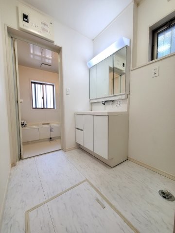 detached 埼玉県吉川市中曽根１丁目
地図を見る