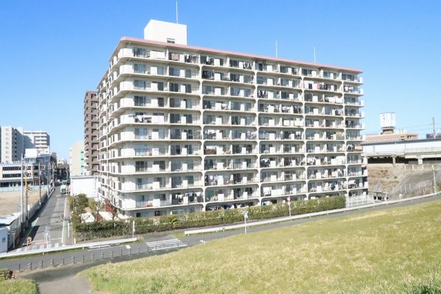 apartment 埼玉県三郷市三郷１丁目
地図を見る