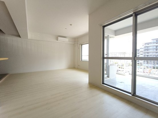 apartment 埼玉県三郷市さつき平１丁目
地図を見る
