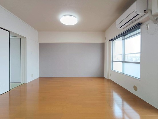 apartment 埼玉県三郷市彦成３丁目
地図を見る