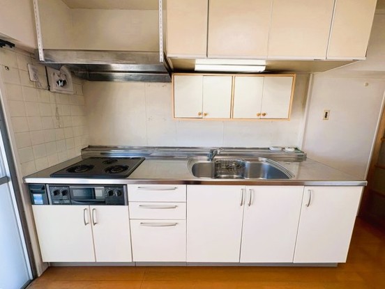apartment 埼玉県三郷市彦成３丁目
地図を見る