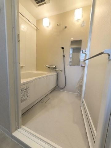 apartment 埼玉県三郷市彦成３丁目207-3