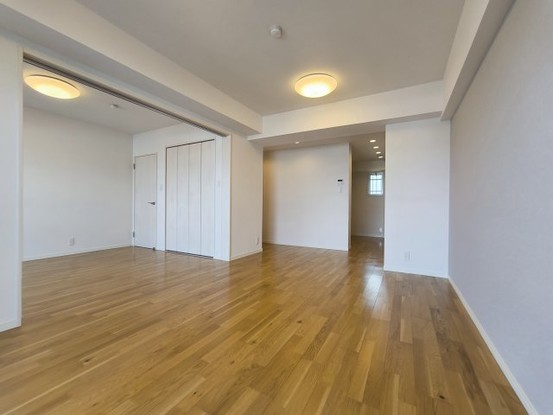 apartment 埼玉県三郷市彦成３丁目207-3