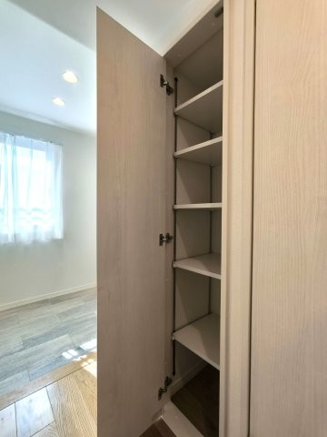 apartment 埼玉県三郷市彦成３丁目207-3