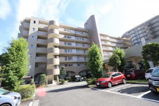 apartment 埼玉県三郷市彦成３丁目207-3
