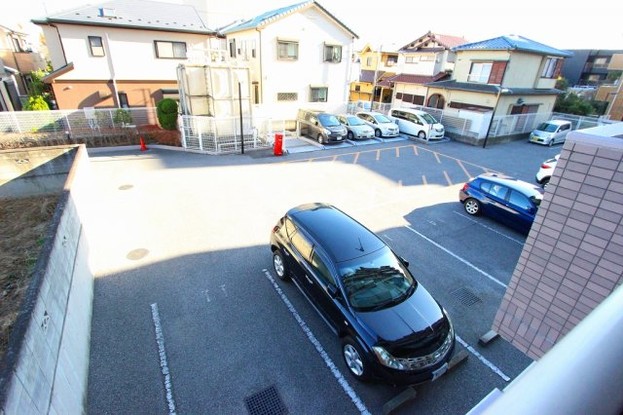 apartment 埼玉県三郷市早稲田５丁目
地図を見る