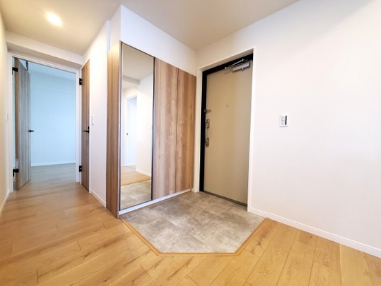 apartment 埼玉県三郷市さつき平１丁目
地図を見る