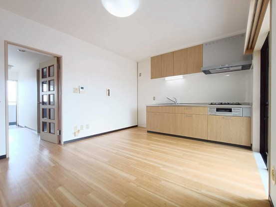 apartment 埼玉県三郷市高州３丁目
地図を見る