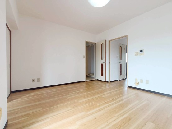 apartment 埼玉県三郷市高州３丁目
地図を見る