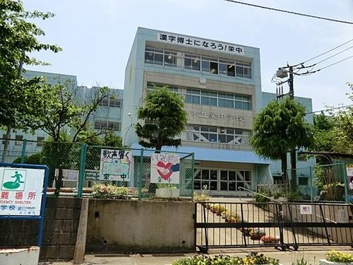 apartment 埼玉県三郷市中央１丁目
地図を見る