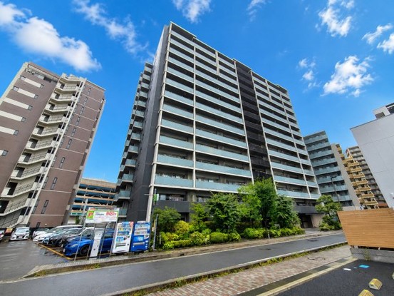 apartment 埼玉県三郷市中央１丁目
地図を見る