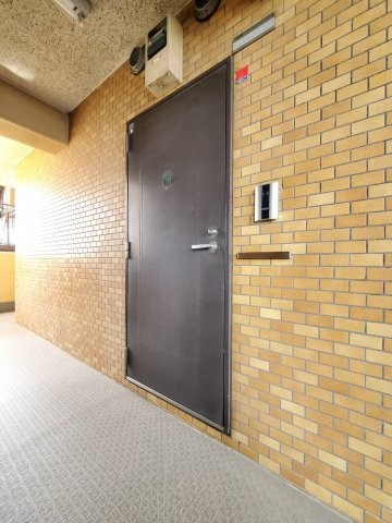 apartment 埼玉県三郷市早稲田５丁目
地図を見る