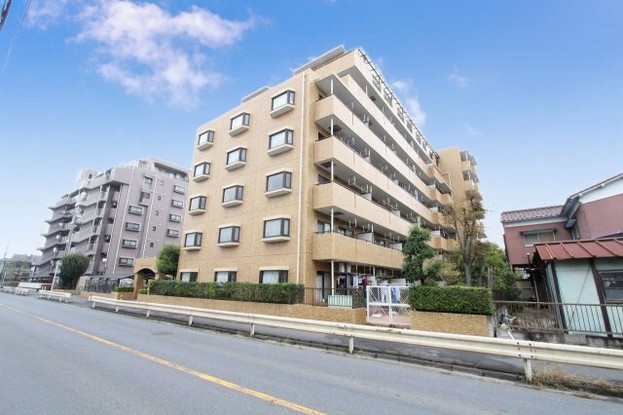 apartment 埼玉県三郷市早稲田５丁目
地図を見る