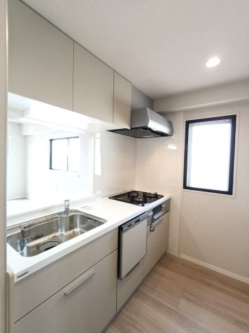 apartment 埼玉県三郷市早稲田４丁目
地図を見る