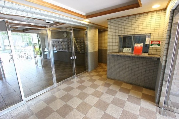 apartment 埼玉県三郷市高州１丁目
地図を見る