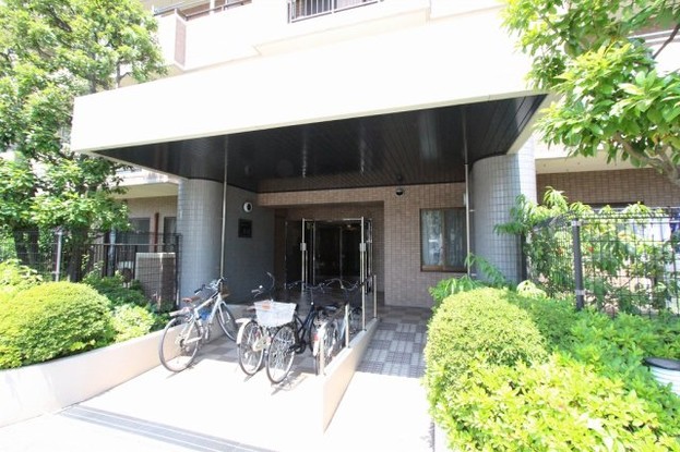 apartment 埼玉県三郷市高州１丁目
地図を見る
