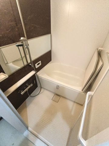 apartment 埼玉県三郷市さつき平１丁目
地図を見る