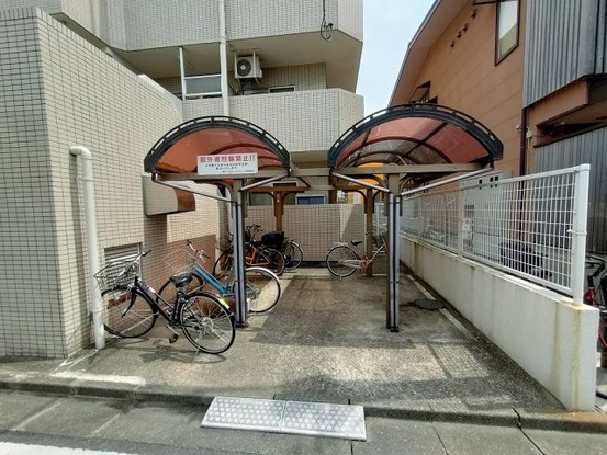 apartment 埼玉県三郷市早稲田５丁目
地図を見る