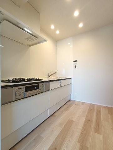 apartment 埼玉県三郷市早稲田５丁目
地図を見る