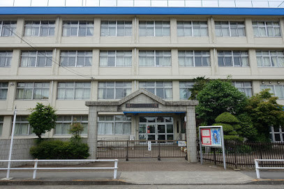 apartment 東京都羽村市小作台４丁目
地図を見る