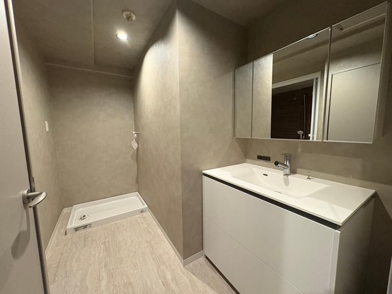 apartment 東京都昭島市美堀町５丁目
地図を見る