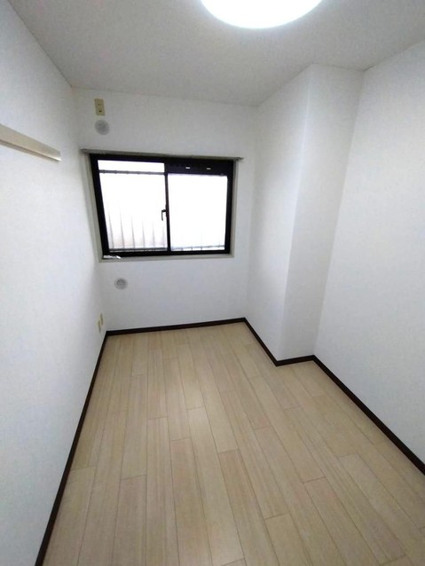 apartment 東京都立川市曙町１丁目12-17