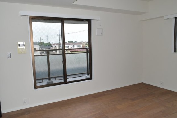 apartment 東京都多摩市関戸６丁目
地図を見る