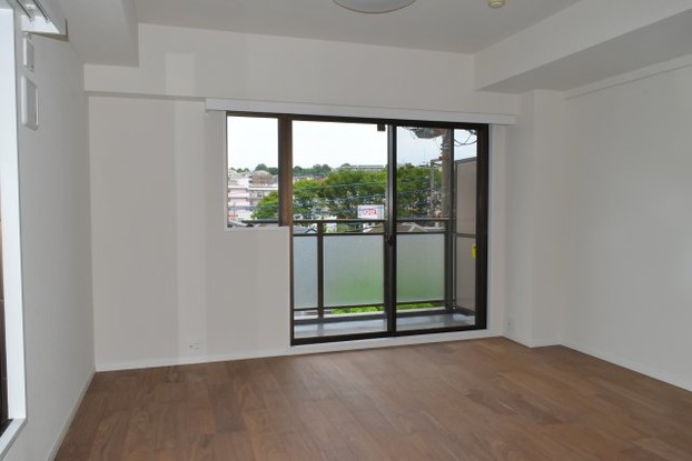 apartment 東京都多摩市関戸６丁目
地図を見る