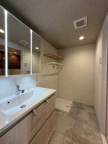 apartment 東京都立川市曙町１丁目12-17