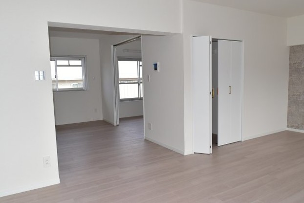 apartment 東京都立川市曙町１丁目12-17