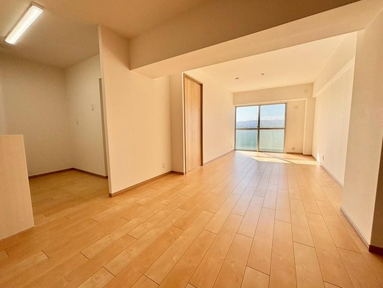 apartment 東京都福生市武蔵野台２丁目
地図を見る