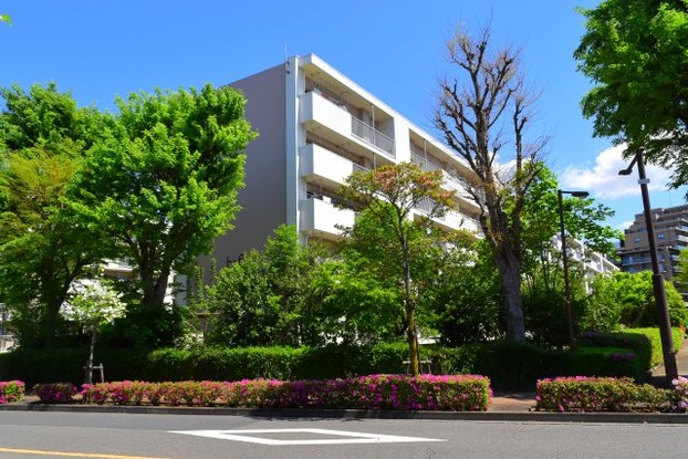 apartment 東京都西東京市谷戸町３丁目
地図を見る