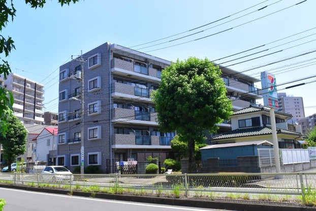 apartment 東京都多摩市鶴牧１丁目
地図を見る