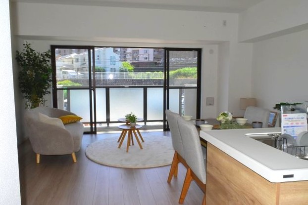 apartment 東京都多摩市鶴牧１丁目
地図を見る
