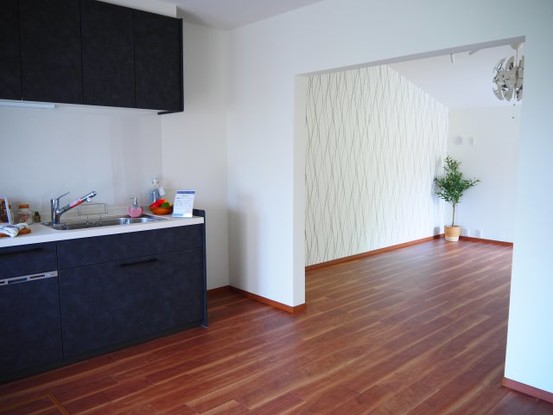 apartment 東京都多摩市落合５丁目
地図を見る
