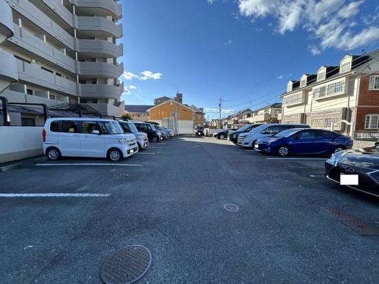 apartment 愛知県豊川市谷川町洞131　谷川町倉庫付事務所A