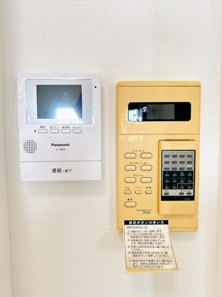 apartment 愛知県豊川市谷川町洞131　谷川町倉庫付事務所A