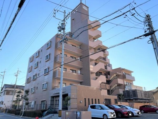 apartment 愛知県豊川市谷川町洞131　谷川町倉庫付事務所A