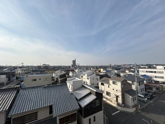 apartment 愛知県豊川市谷川町洞131　谷川町倉庫付事務所A