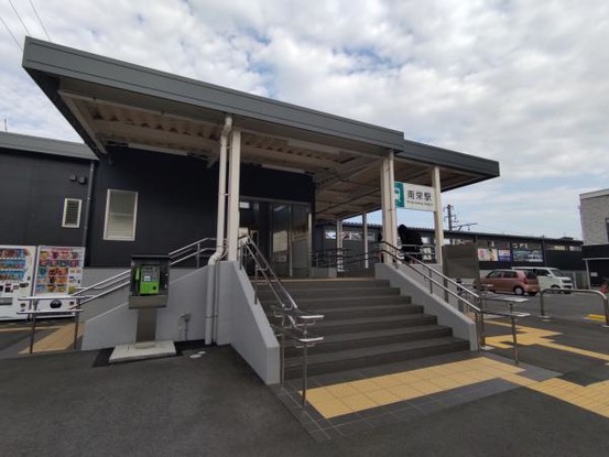 apartment 愛知県豊川市谷川町洞131　谷川町倉庫付事務所A